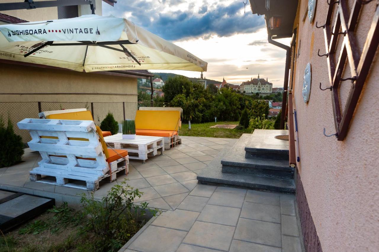 Casuta Cu View